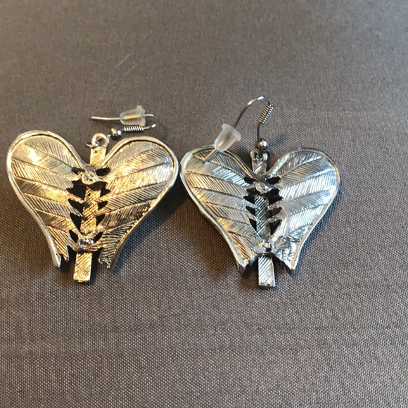 Silver Angel wing cross earrings - Picture 2 of 3